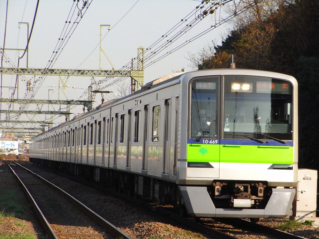 09年12月2日 京王相模原線内で折り返し運用に付く都営新宿線車両を撮りました Railcafeで独り言