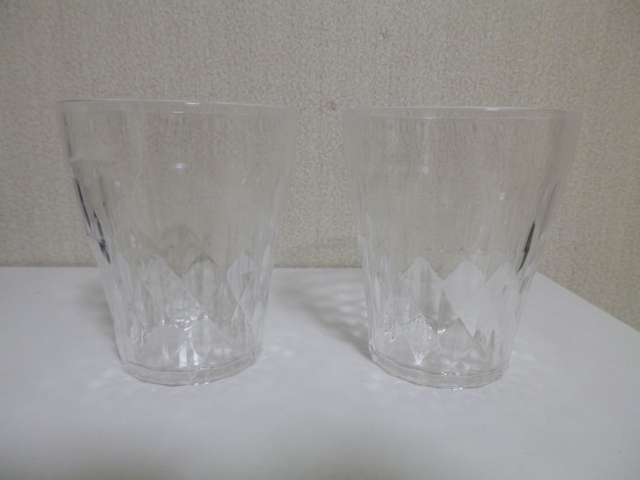 洗面所にセリアのプラスチックコップを置いて第一段階終了 カラーボックスハウス私んちのお片付け帳 洗面所にセリアのプラスチックコップを置いて第一段階終了 カラーボックスハウス私んちのお片付け帳