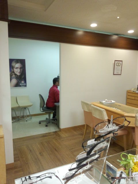 千里阪急百貨店メガネサロン 養生君の妻 千里阪急百貨店メガネサロン 養生君の妻