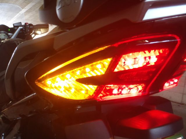 2001〜2005年式 FJR1300 クリアテールランプ （FJR1300Aの