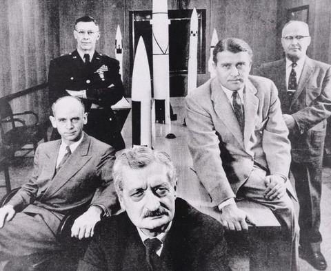 隣の柴犬は青い テクノロジー