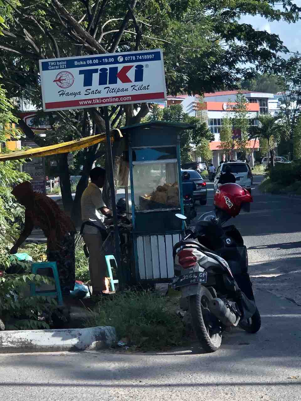 揚げ物食べながらモスクに行ったらすごいことになった話 インドネシアのnagoyaだがや 新 揚げ物食べながらモスクに行ったらすごいことになった話 インドネシアのnagoyaだがや 新