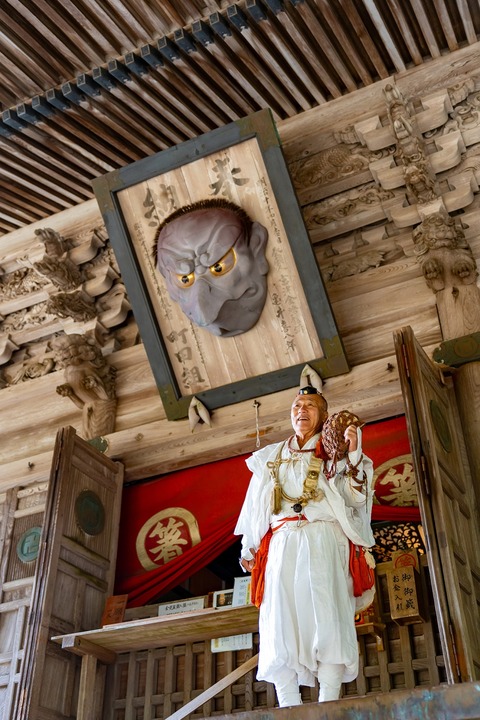 箸蔵寺と天狗