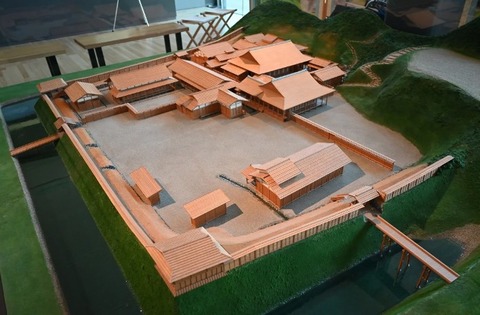 朝倉一乗谷舘復元