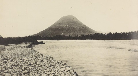 飯野山と土器川