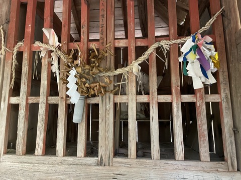 大川神社 随身門15