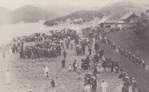 ユル抜きと池の宮3 堰堤方面から