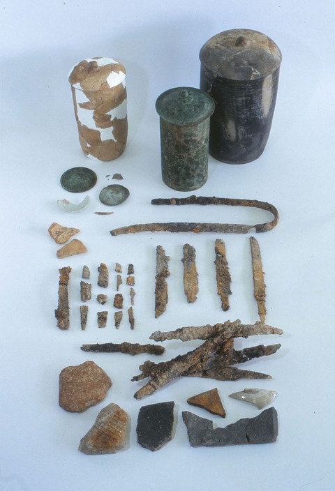 香色山1号経筒 副葬品