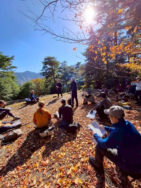 LINE_ALBUM_てくてく散歩_251124_52