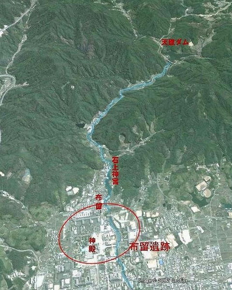 石上神社と布留川