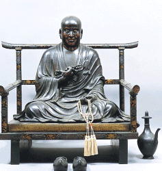 東寺御影堂の弘法大師像