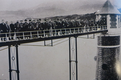 P1240743　レンガ取水塔　１９１４年