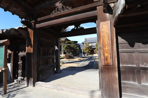 林照寺の唐門　美馬市寺町