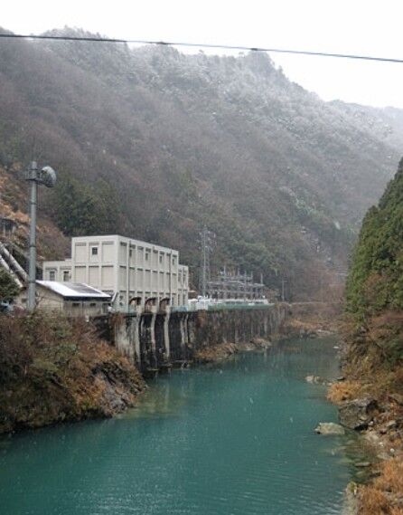 祖谷川出合発電所