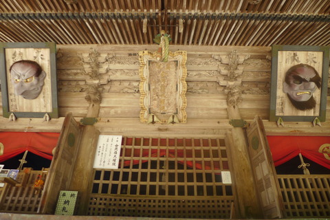 P1160245ha箸蔵寺　天狗面