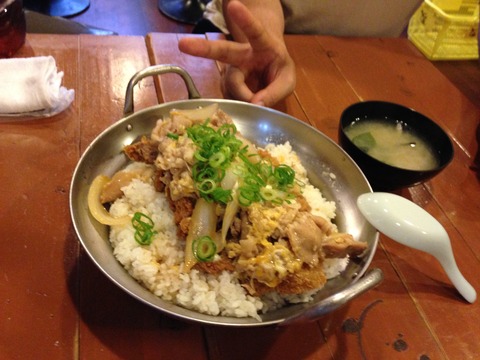 大阪福島のデカ盛りグルメ　鍋もりの他人カツ丼