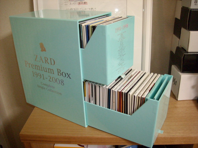 ZARD PREMIUM BOX 1991-2008 Complete Single Collection ZARD PREMIUM BOX 1991-2008 Complete Single Collection