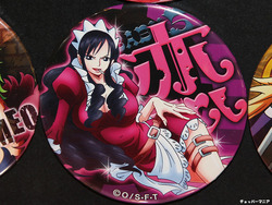 ONE-PIECE_YAKARA-METAL-BADGES_PINK-GOLD29