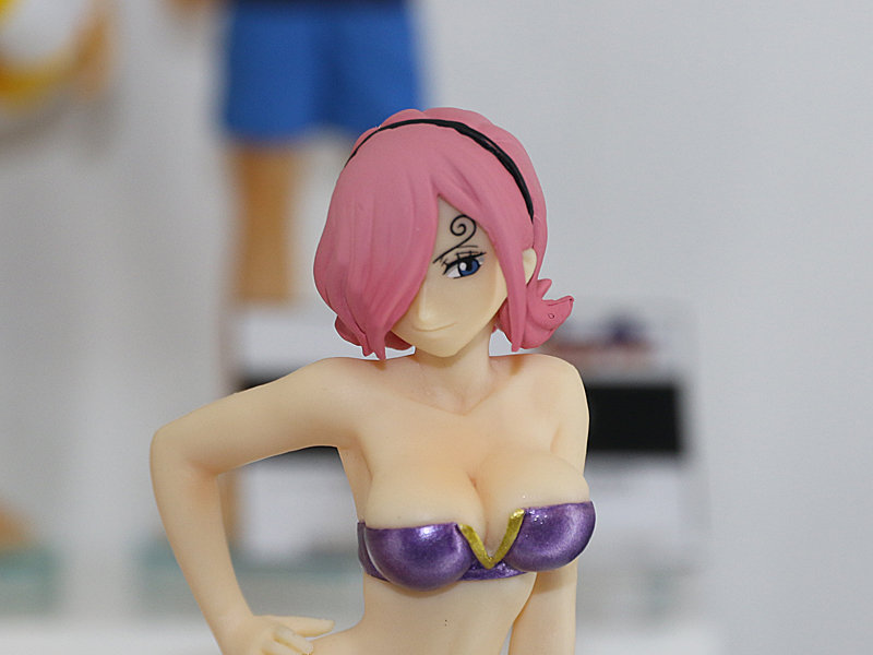ONE PIECE　水着　ガチャフィギュア　レイジュ　カリファ　しらほし 7月発売！しらほし姫、カリファ、レイジュの水着姿のフィギュア