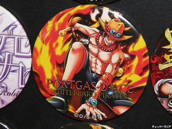 ONE-PIECE_YAKARA-METAL-BADGES_PINK-GOLD08