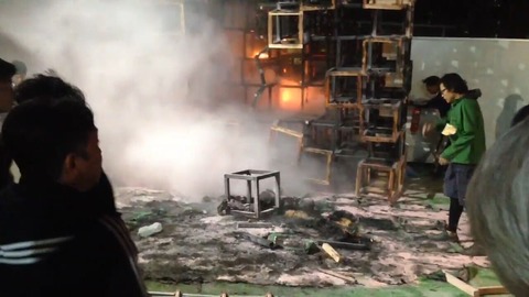 男児死亡のオブジェ火災３