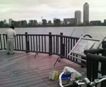 岩淵水門 お楽しみはこれからだぜ