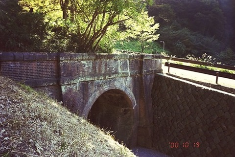 トンネル046