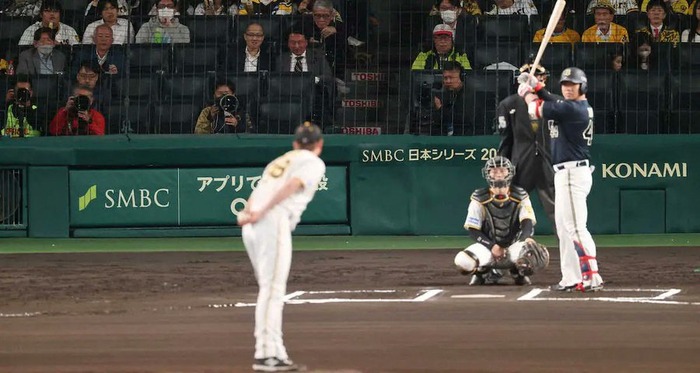 日本シリーズ第3戦　チケット完売も目立つ空席にネット騒然「甲子園なのにナゼ」