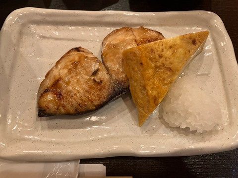 2B4DAC10-42DB-4D99-9D09-F802B3255DF3