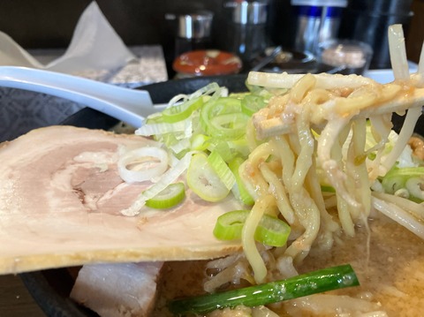 D40640B0-C7A5-4AE6-AFCB-659DF2F57D31