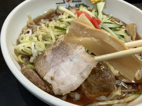 25B7EFA9-8244-496C-85D6-443D6E30D1E8