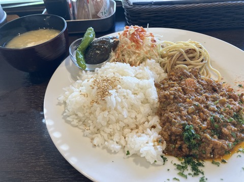 3868B4EC-ED2D-48EC-BB49-6204F48DF5FF