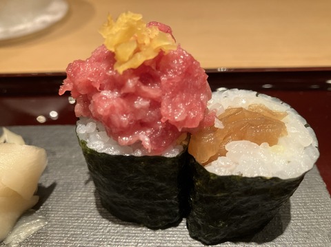 6CADC8B3-3FED-4E59-94E9-8810ED875191