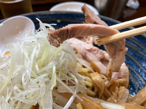 3C3D6B98-79F4-4E32-ACF2-A6034E5B534D