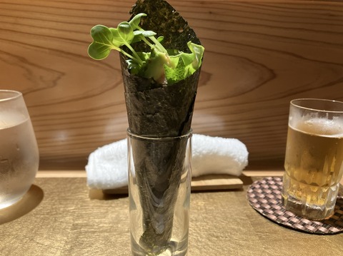 4B0A5CE5-EE7D-49FF-B5CF-7BD2D3361B3B