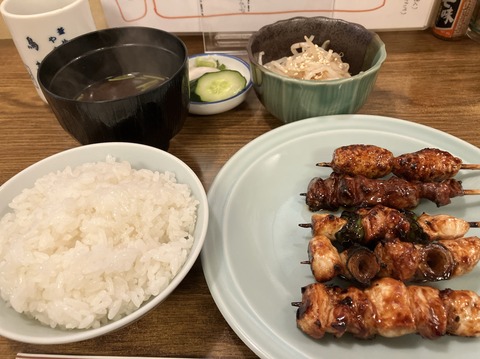 5662E505-536A-4A51-AABB-FED3226D3248