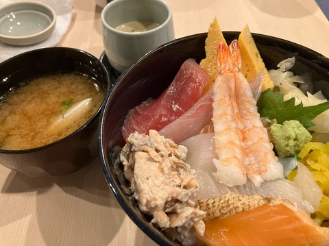 65E2E250-04B5-46CE-BE50-293A1671B301