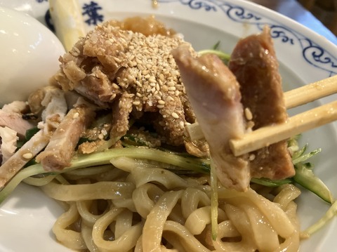 DADD3B70-A6EC-4328-89CC-A6762038D199