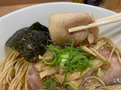 15E827C9-1D0C-4162-84F7-121718A9FE5F