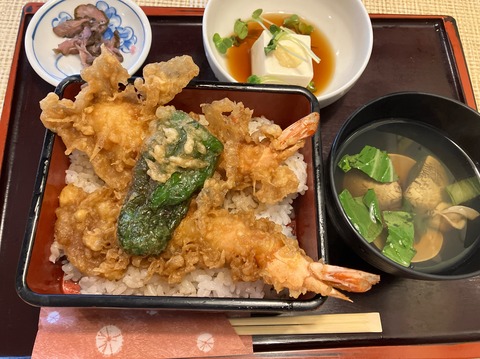 FD6F8D74-974F-4DC2-B2C8-1421385167B4