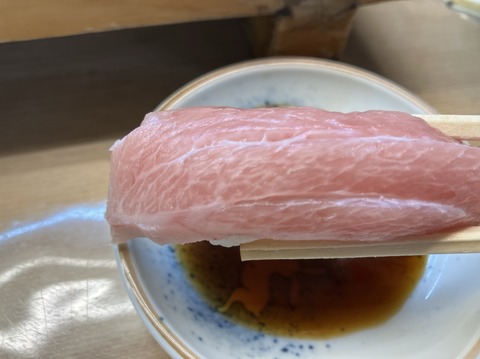 6AEA4F56-1B3A-461D-9DB7-8C89BF79A6F7