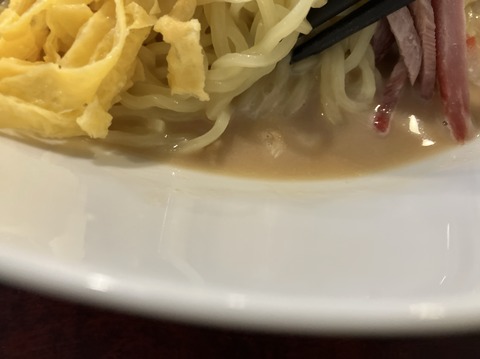 3E11B295-1C09-4381-9FE6-0E289E5D3BDA