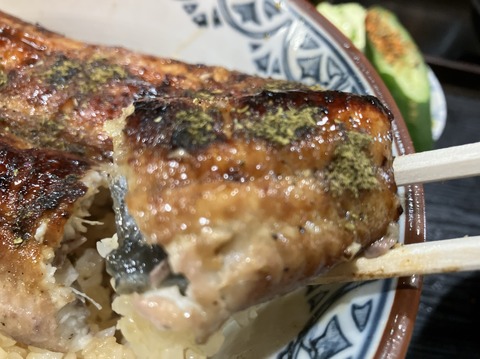 4661F750-3AF6-4879-94D8-DB57CE99B4BC