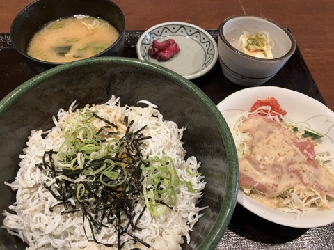 D9B0E5D9-9B14-44A1-99B5-31C6A96780E6