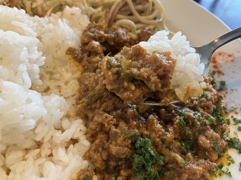 5991C6D6-63B9-41BA-9D37-00A2F019E3D2