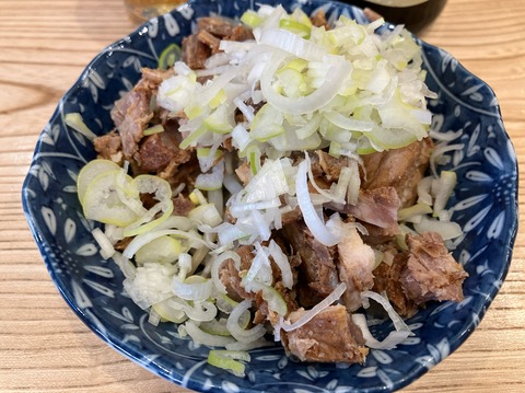 5651EDD4-CCA6-416D-A020-E7B21AC8F778