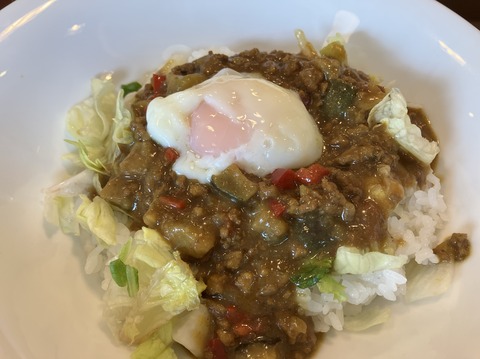 22780774-4382-4AFE-AAE2-07A96B6E5C96