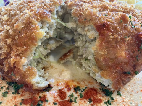 FFBF08A9-196D-4BF1-9016-3A95E28701C7