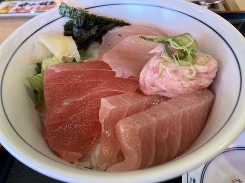 A7A6DE6B-17D7-43E3-BB5C-B838481CCB2D