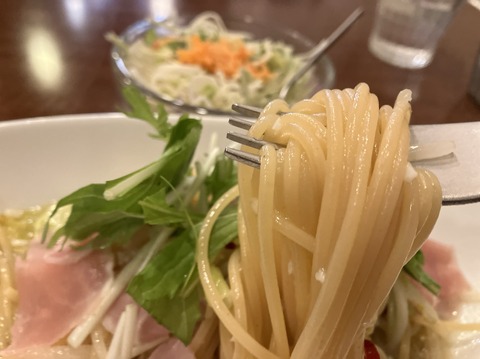 1810C5E6-648A-4B7C-85C0-8466057B7165